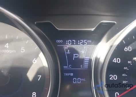 2015 Hyundai Veloster z USA, uszkodzony, nr VIN KMHTC6AD5FU233281